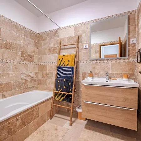 Le Reve Bleu Apartment